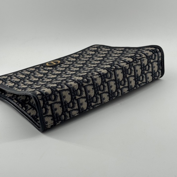 Christian Dior Monogram Clutch Bag - Picture 2 of 16